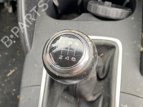 Used Gear lever AUDI A3 Sportback (8VA, 8VF) 1.6 TDI (105 hp) 23785865