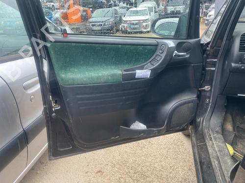 Front left panel OPEL ZAFIRA A MPV (T98) 2.0 DI 16V (F75) | BP40436803C58 - Image 3