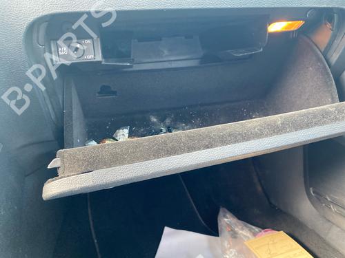 Used Glove box Glove box 34220572 34220572