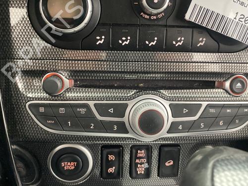 Used Radio Radio RENAULT KOLEOS I (HY_) 2.0 dCi 4x4 (HY0K) (150 hp) 31977673 31977673