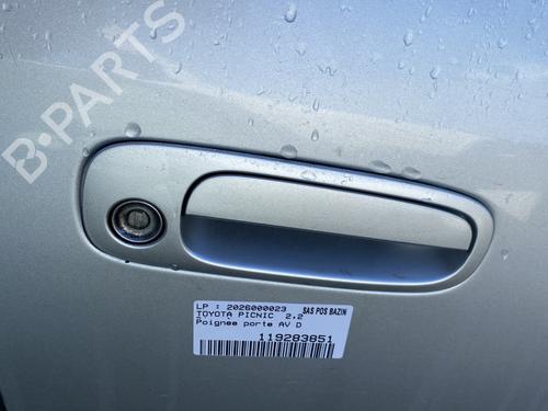 Used Front right exterior door handle TOYOTA PICNIC (_XM1_) 2.2 D (CMX10_, CXM10G) (90 hp) 31643025