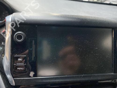 Used Display monitor PEUGEOT 208 I (CA_, CC_) 1.2 VTI 82 (82 hp) 29848201