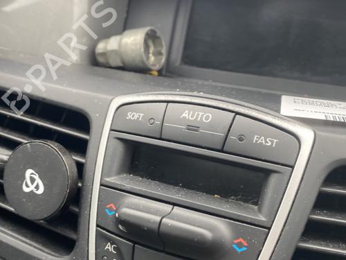 Used Climate control RENAULT LAGUNA III (BT0/1) 2.0 dCi (BT07, BT0J, BT14, BT1A, BT1S) (131 hp) 25133670