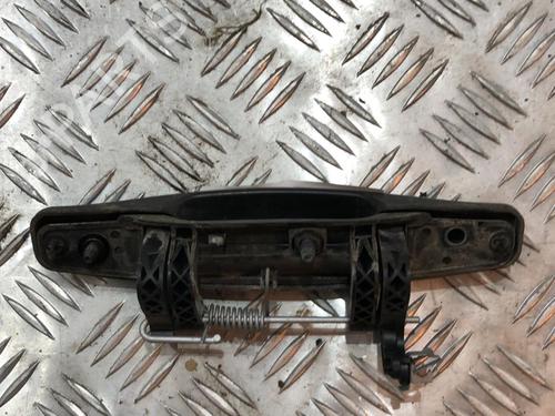 Used Front left exterior door handle DACIA SANDERO 1.5 dCi (68 hp) 27663752