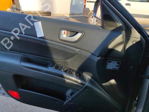 Used Front left panel HYUNDAI SONATA V (NF) 2.0 CRDi (140 hp) 19910356