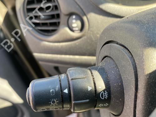 Used Headlight switch Headlight switch RENAULT CLIO III (BR0/1, CR0/1) 1.5 dCi (C/BR0G, C/BR1G) (68 hp) 39650544 39650544