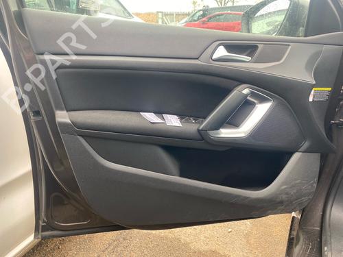 Used Front left panel Front left panel PEUGEOT 308 II (LB_, LP_, LW_, LH_, L3_) 1.6 HDi / BlueHDi 115 (115 hp) 40124463 40124463