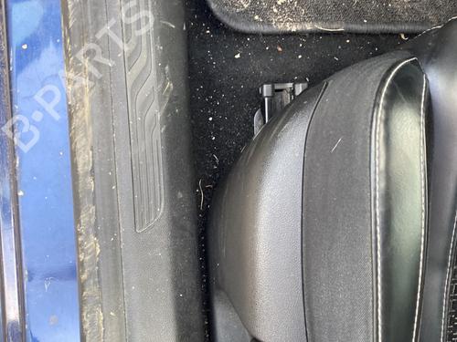 rubber-door-seal-renault-megane-iv-grandtour-k9amn_-2016-33554056 main image