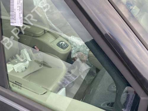 Front right quarter glass RENAULT GRAND SCÉNIC II (JM0/1_) 2.0 dCi (JM1K) | BP29913697C112