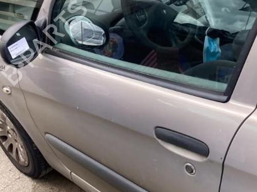 Used Left front door CITROËN XSARA PICASSO (N68) 2.0 HDi (90 hp) 22121358