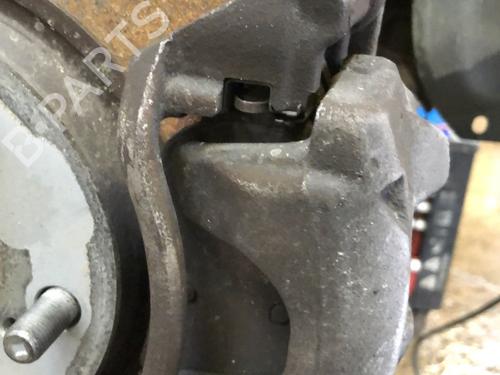 Right front brake caliper TOYOTA AURIS Estate (_E18_) 1.6 D4-D (WWE185_) | BP20223678M104 