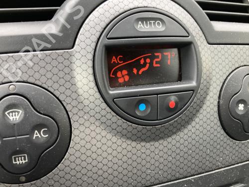 Commande Chauffage RENAULT MEGANE II (BM0/1_, CM0/1_) 1.6 16V (BM0C, CM0C) (113 hp) 22127229