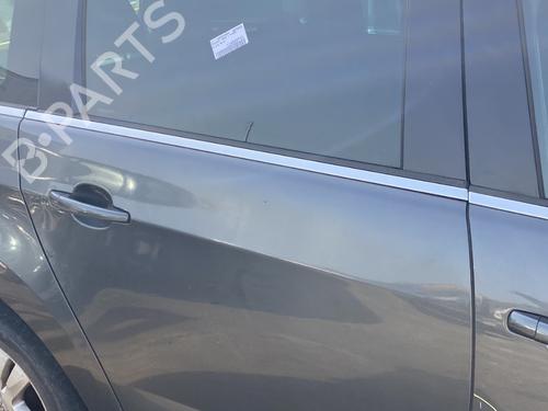 Used Right rear door PEUGEOT 5008 (0U_, 0E_) 2.0 HDi 150 / BlueHDi 150 (150 hp) 28045643