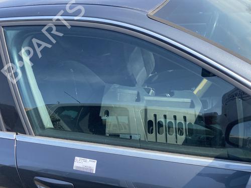 front-right-door-window-audi-a4-b6-8e2-2000-2001-2002-2003-2004-2005-27919897 main image