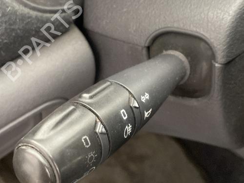 Licht Schakelaar RENAULT CLIO II (BB_, CB_) 1.2 (BB0A, BB0F, BB10, BB1K, BB28, BB2D, BB2H, CB0A,... (58 hp) 30726191