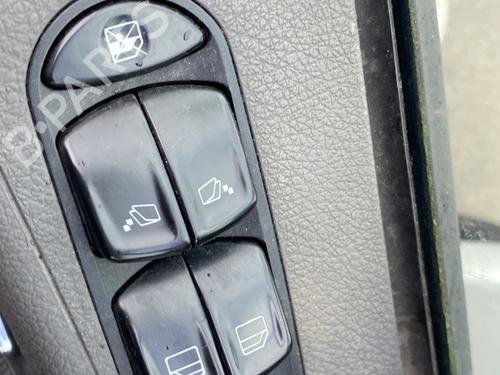 Used Left front window switch MERCEDES-BENZ VITO Bus (W639) 115 CDI (639.701, 639.703, 639.705) (150 hp) 30578114
