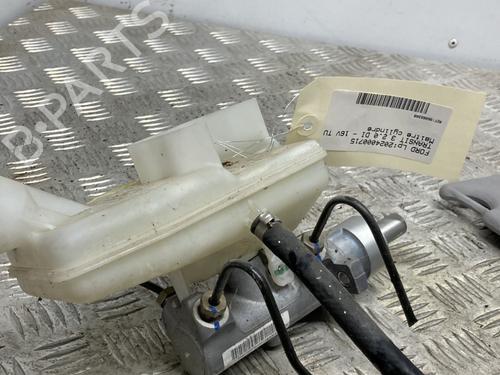 Used Brake master cylinder Brake master cylinder FORD TRANSIT Van (FA_ _) 2.0 DI (FAE_, FAF_, FAG_) (100 hp) 21259989 21259989