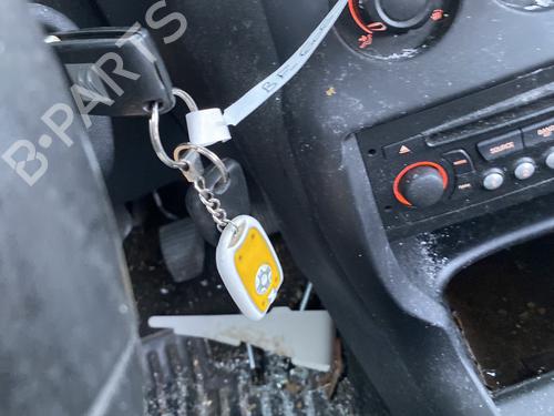 Clé de contact CITROËN C3 II (SC_) 1.4 (73 hp) 32174054