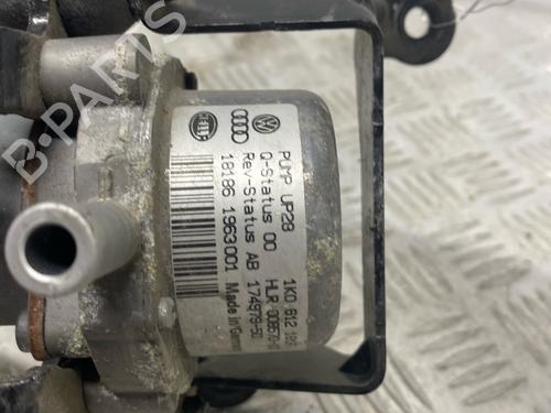 Used Vacuum pump Vacuum pump 37798411 37798411