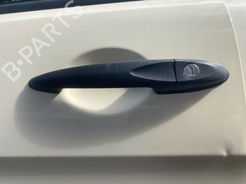front-left-exterior-door-handle-lancia-ypsilon-843_-2003-2004-2005-2006-2007-2008-2009-2010-2011-38164040 main image