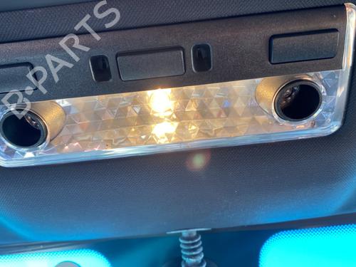 Used Interior roof light BMW X3 (E83) xDrive 30 d (218 hp) 23785046