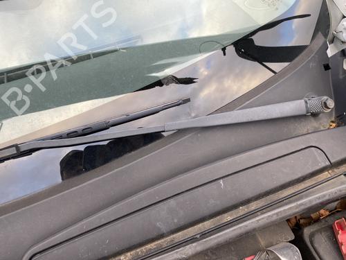 Used Front wiper motor Front wiper motor RENAULT KANGOO / GRAND KANGOO II (KW0/1_) 1.5 dCi 90 (KW05, KW08, KW0G, KW11) (90 hp) 30061853 30061853