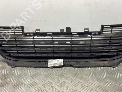 Grille PEUGEOT 2008 I (CU_) 1.2 THP 110 / PureTech 110 | BP31129167C40 