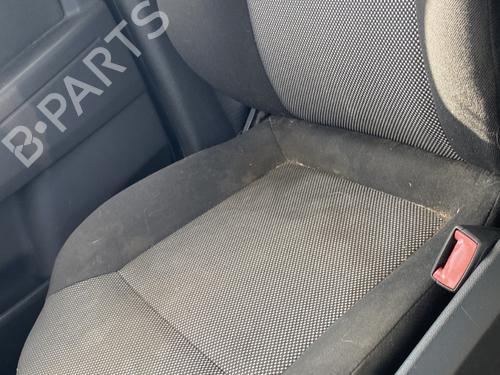 Used Right front seat OPEL ZAFIRA / ZAFIRA FAMILY B (A05) 1.6 (M75) (115 hp) 28589239