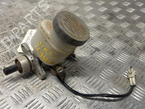 Brake master cylinder SUZUKI JIMNY Closed Off-Road Vehicle (SN) 1.5 DDiS 4x4 | BP27382231M77 