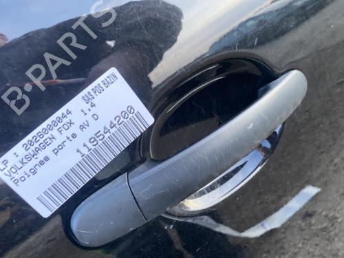 front-right-exterior-door-handle-vw-fox-hatchback-5z1-5z3-5z4-2003-2004-2005-2006-2007-2008-2009-2010-2011-2012-2013-2014-2015-31763072 main image