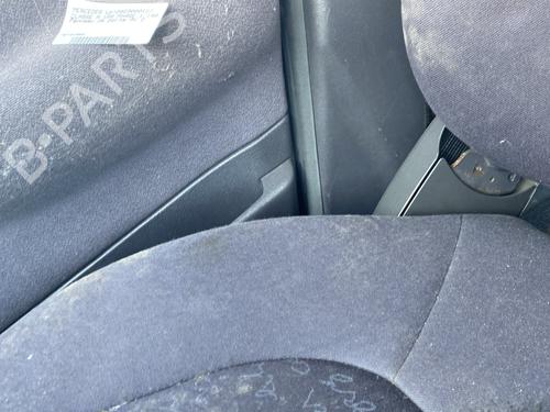 Used Right front seat Right front seat MERCEDES-BENZ A-CLASS (W168) A 140 (168.031, 168.131) (82 hp) 23784687 23784687