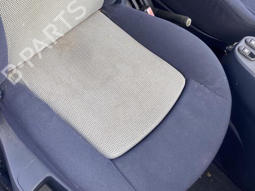 Used Right front seat PEUGEOT 1007 (KM_) 1.6 16V (109 hp) 29477671
