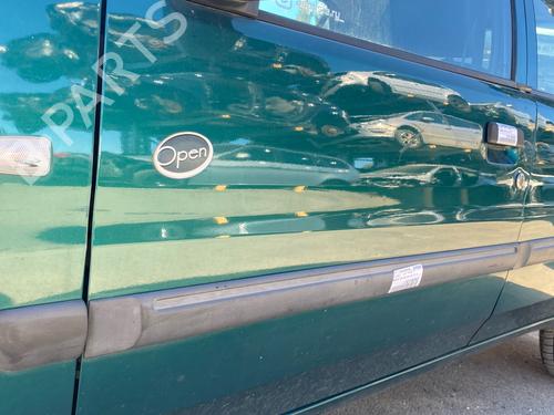 Used Left front door Left front door 38776307 38776307