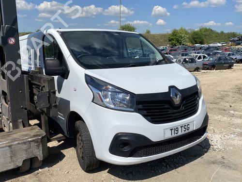 Brugte RENAULT TRAFIC III Bus (JG_) 1.6 dCi 115 (JGMD) 2617741