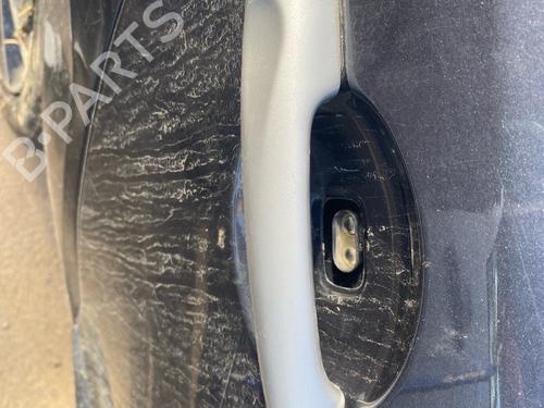 Højre bagtil udvendigt håndtag Højre bagtil udvendigt håndtag RENAULT MEGANE III Hatchback (BZ0/1_, B3_) 1.5 dCi (106 hp) 39631327 39631327