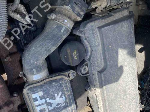Used Cylinder head Cylinder head 36521832 36521832