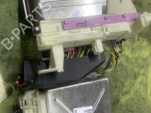 Used Engine control unit (ECU) Engine control unit (ECU) VOLVO XC90 I (275) D5 AWD (163 hp) 32526495 32526495