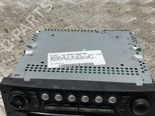 Used Radio Radio FIAT SCUDO Van (270_, 272_) 2.0 D Multijet (120 hp) 22515386 22515386