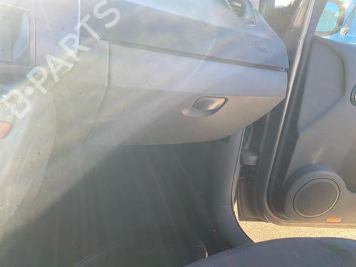 Vano posta oggetti Vano posta oggetti RENAULT SCÉNIC II (JM0/1_) 1.9 dCi (JM0G, JM12, JM1G, JM2C) (120 hp) 39702952 39702952