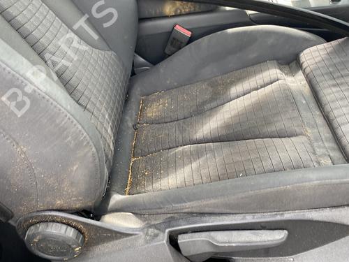 Used Right front seat Right front seat AUDI A3 (8V1, 8VK) 1.4 TFSI (122 hp) 29425284 29425284