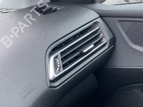 Used Air vent Air vent PEUGEOT 308 II (LB_, LP_, LW_, LH_, L3_) 1.6 BlueHDi 120 (120 hp) 32347647 32347647