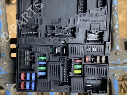 Used Fuse box Fuse box RENAULT MEGANE IV Hatchback (B9A/M/N_) 1.2 TCe 130 (B9MR) (130 hp) 31647317 31647317
