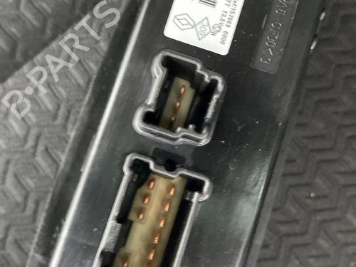 Left front window switch RENAULT KADJAR (HA_, HL_) 1.2 TCe 130 (HLMR) | BP30480828I27