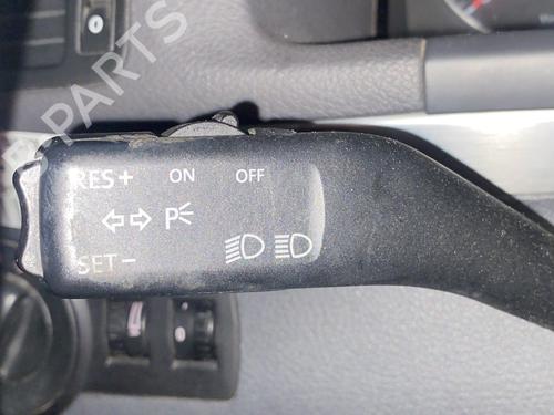 switch-vw-touran-1t1-1t2-2003-2004-2005-2006-2007-2008-2009-2010-2011-31953903 main image