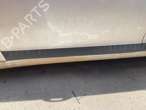 door-moulding-trim-citroen-c4-i-lc_-2004-2005-2006-2007-2008-2009-2010-2011-2012-2013-2014-37683500 main image