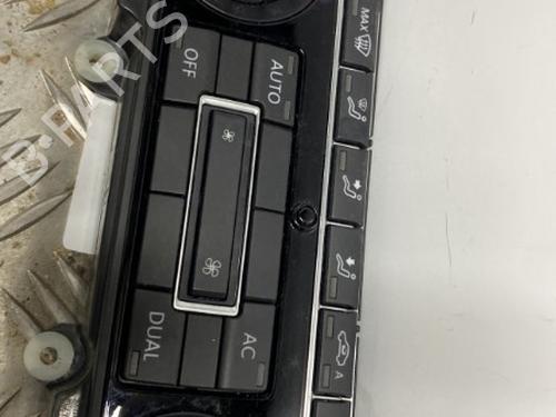 Used Climate control VW GOLF VI (5K1) [2008-2014]  19906819