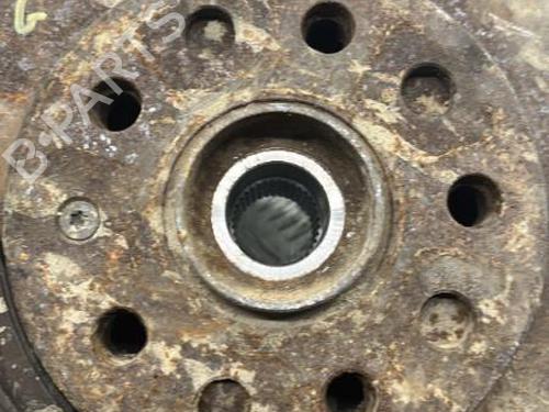 Used Left front steering knuckle Left front steering knuckle VW GOLF PLUS V (5M1, 521) [2004-2013] 19906234 19906234