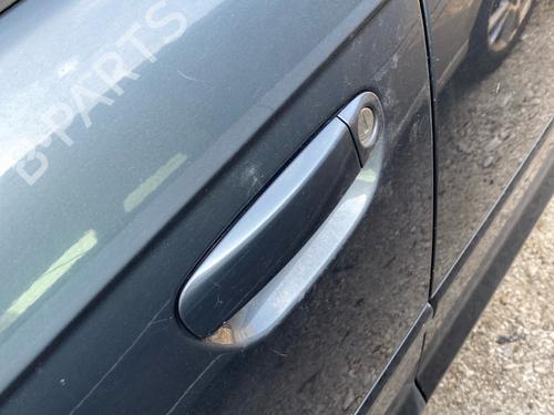 front-left-exterior-door-handle-audi-a3-sportback-8pa-2004-2005-2006-2007-2008-2009-2010-2011-2012-2013-2014-2015-39703008 main image