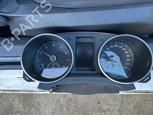 Used Instrument cluster VW GOLF VI (5K1) 1.4 (80 hp) 19913840