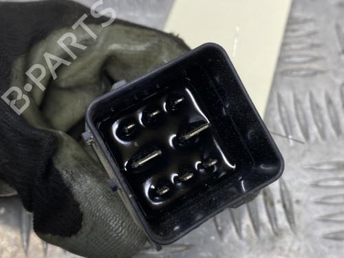 Used Electronic module Electronic module PEUGEOT 308 SW II (LC_, LJ_, LR_, LX_, L4_) 1.6 BlueHDi 100 (99 hp) 25726511 25726511